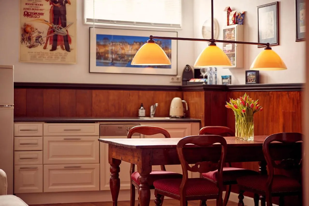 Realeneiland Bed & Breakfast Amsterdam 2*,  Netherlands