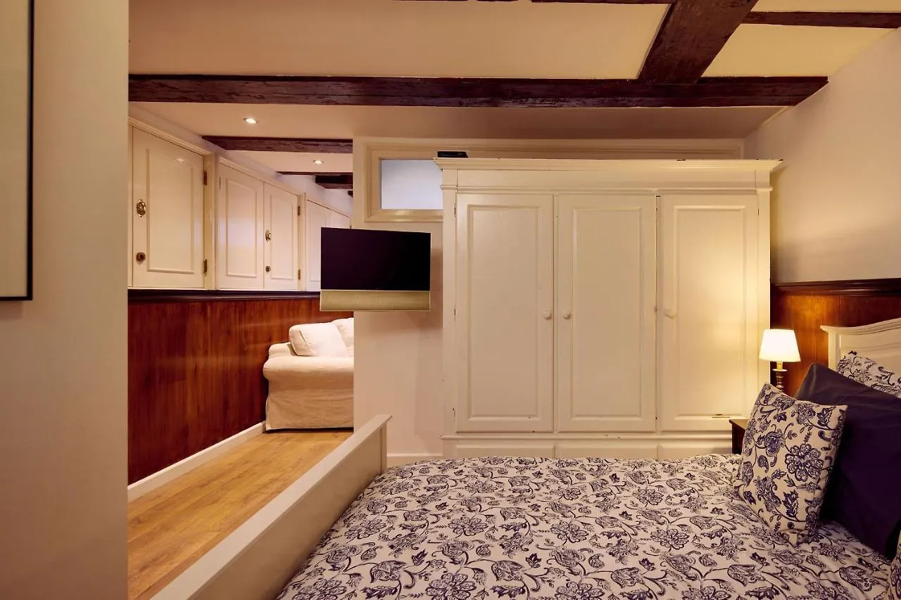 Realeneiland Bed & Breakfast Amsterdam