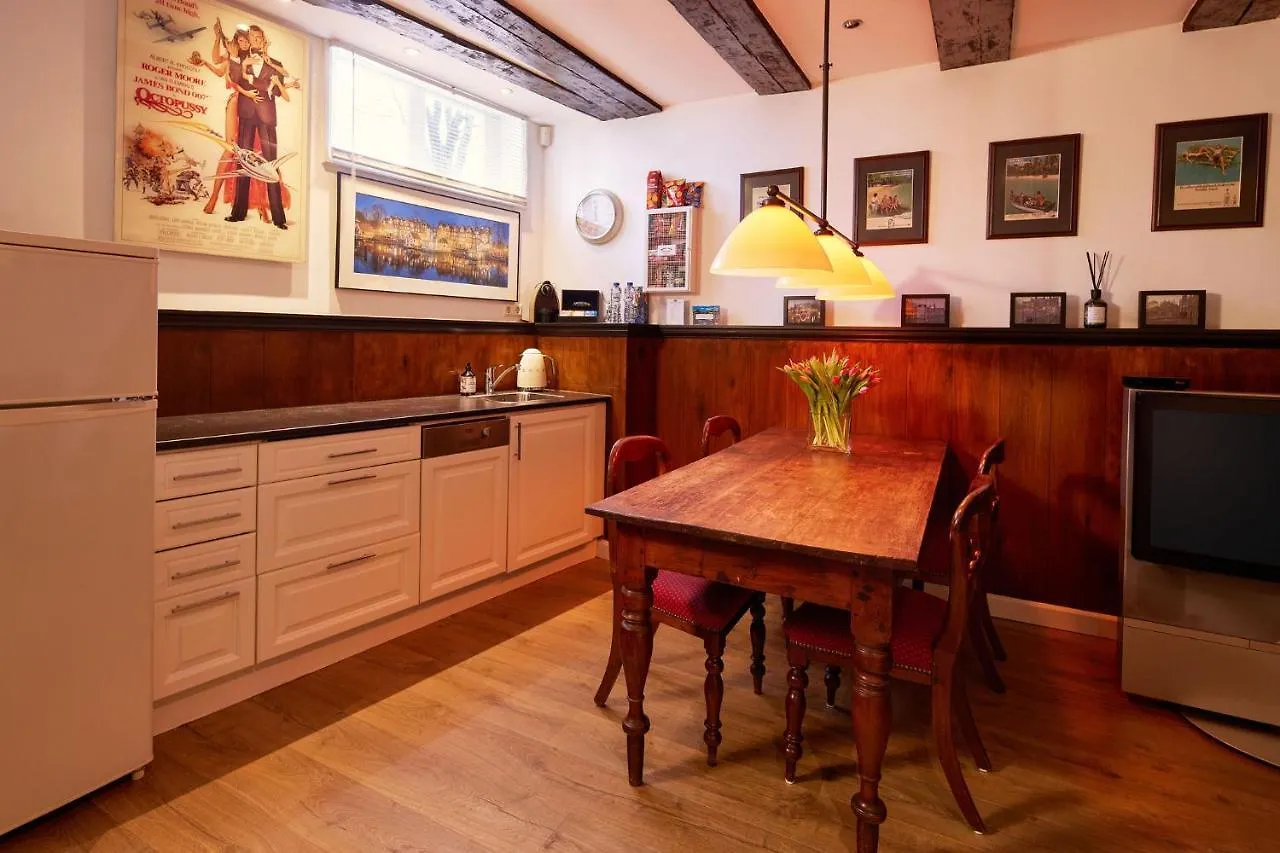 Realeneiland Bed & Breakfast Amsterdam